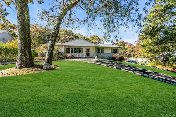 Smithtown, NY 11787,34 Winston DR