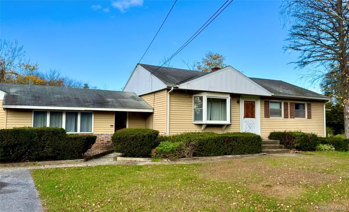 Hyde Park, NY 12538,1063 Violet AVE