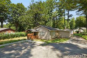 Bloomingburg, NY 12721,6 Farmingdale LN