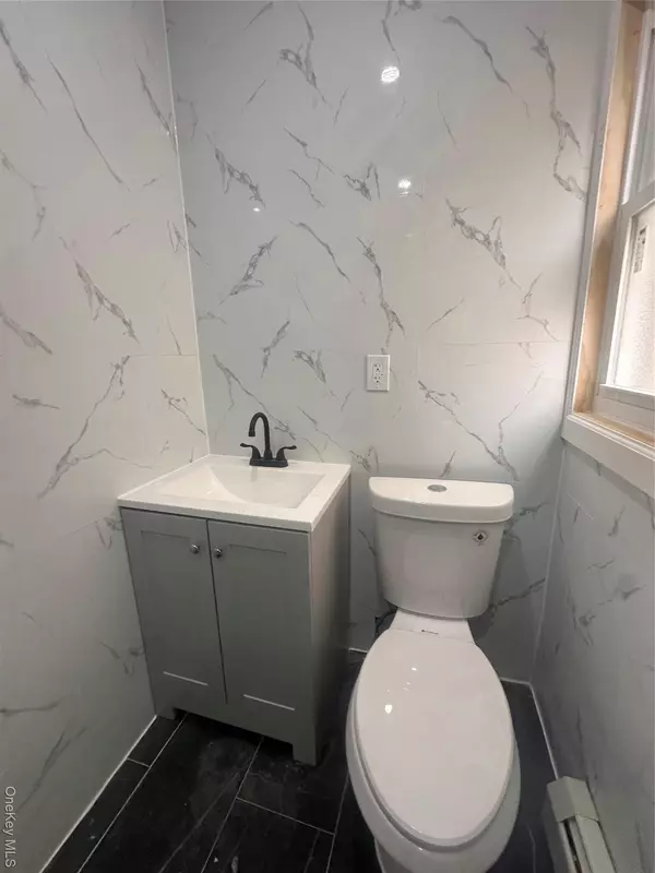 Saint Albans, NY 11412,116-32 205