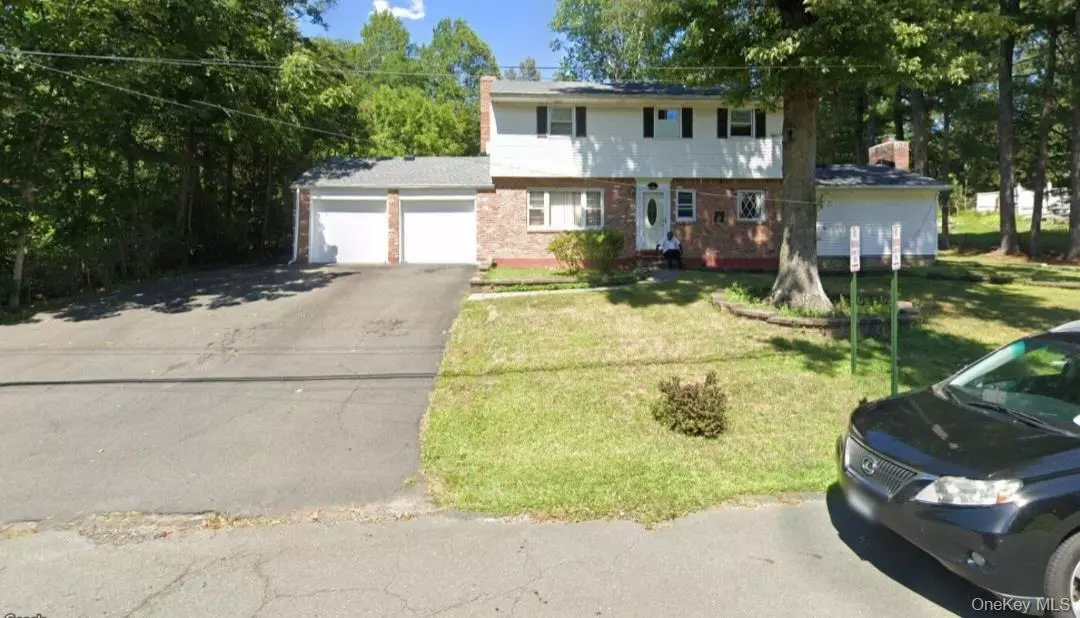 Spring Valley, NY 10977,11 Rensselaer DR