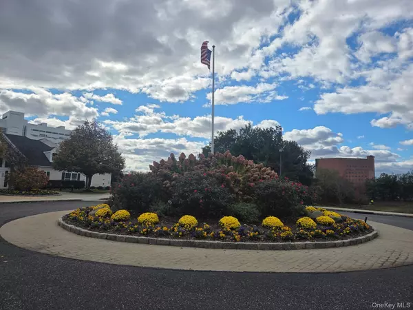 Central Islip, NY 11722,636 Saxton CT #636