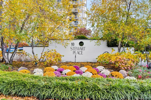 10 Stewart PL #2DW, White Plains, NY 10603