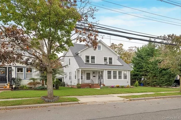 Rockville Centre, NY 11570,327 N Forest AVE