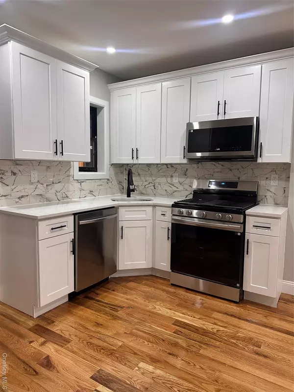 Jamaica, NY 11436,11467 145th ST