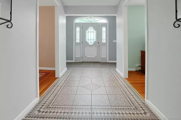 Thornwood, NY 10594,49 Nanny Hagen RD