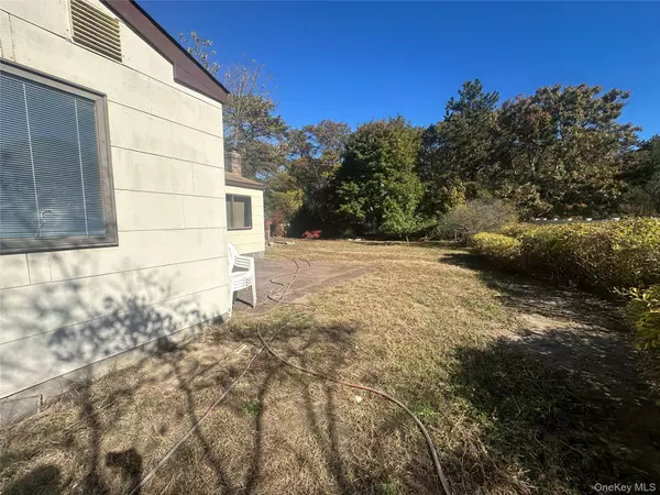 Selden, NY 11784,23 Old Selden Stage Rd