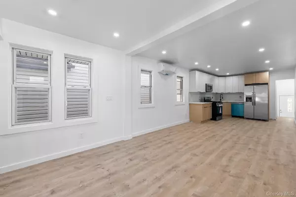 Jamaica, NY 11435,11120 139th ST