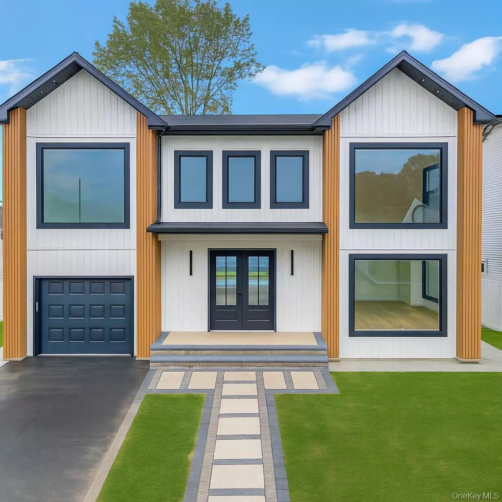 Wantagh, NY 11793,25 Red Maple Dr N