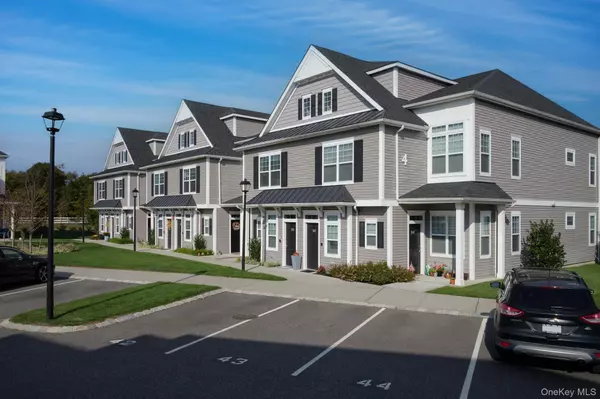 Mount Sinai, NY 11766,86 Sutton CT #86