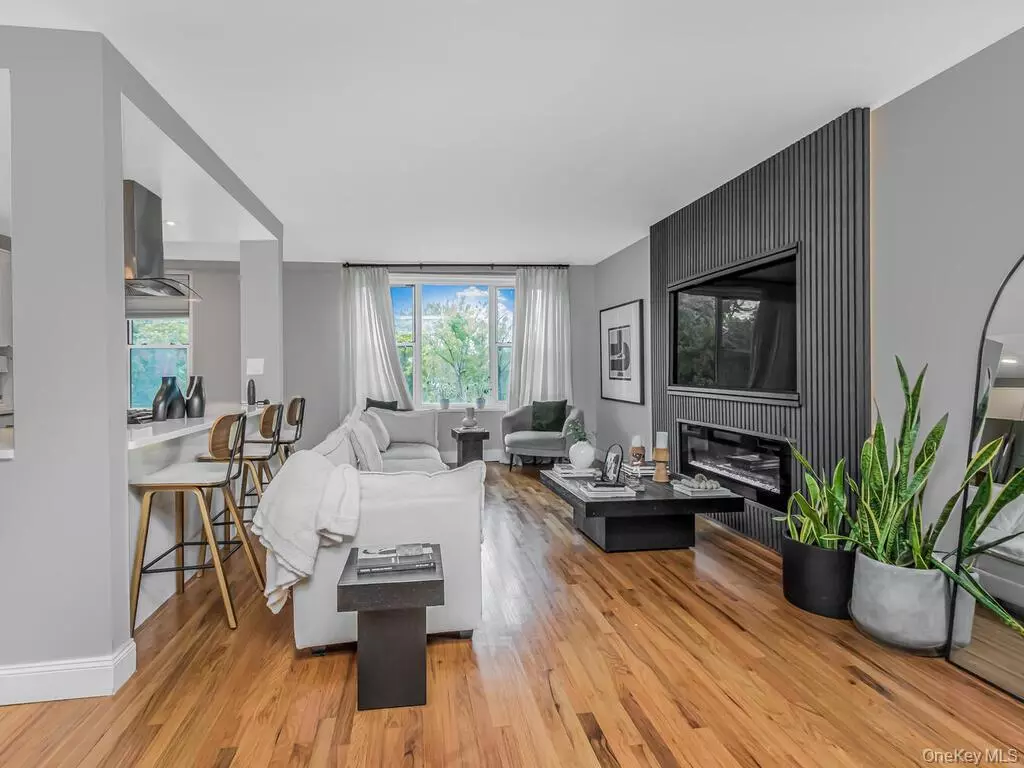 Yonkers, NY 10703,120 DeHaven DR #234