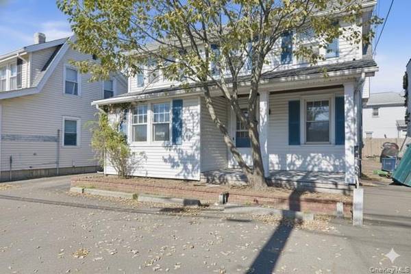 Mineola, NY 11501,84 2nd ST #80