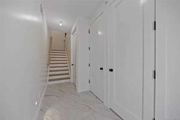 Monsey, NY 10952,352 Blauvelt RD #202