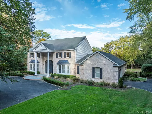 Upper Brookville, NY 11771,735 Remsens LN