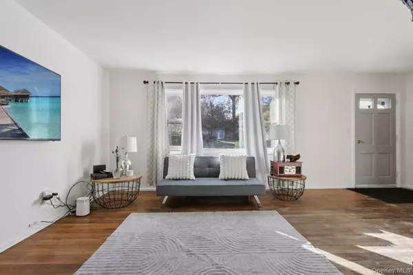 Pearl River, NY 10965,46 Cara DR