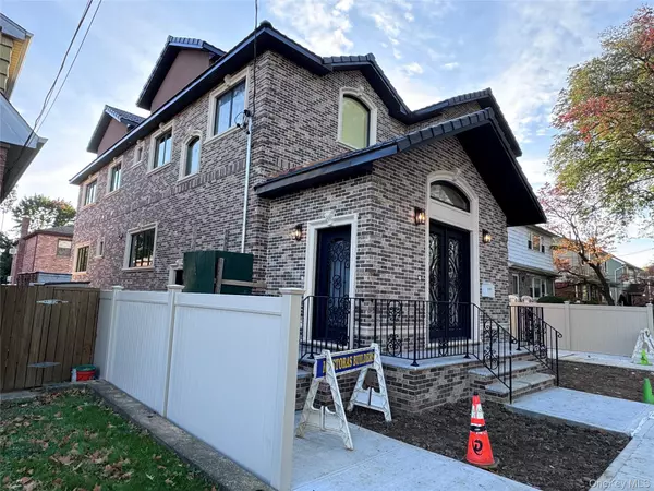 Bayside, NY 11360,17-11 201 ST