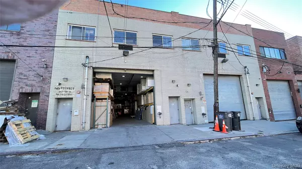 28-25 119th ST, Flushing, NY 11354