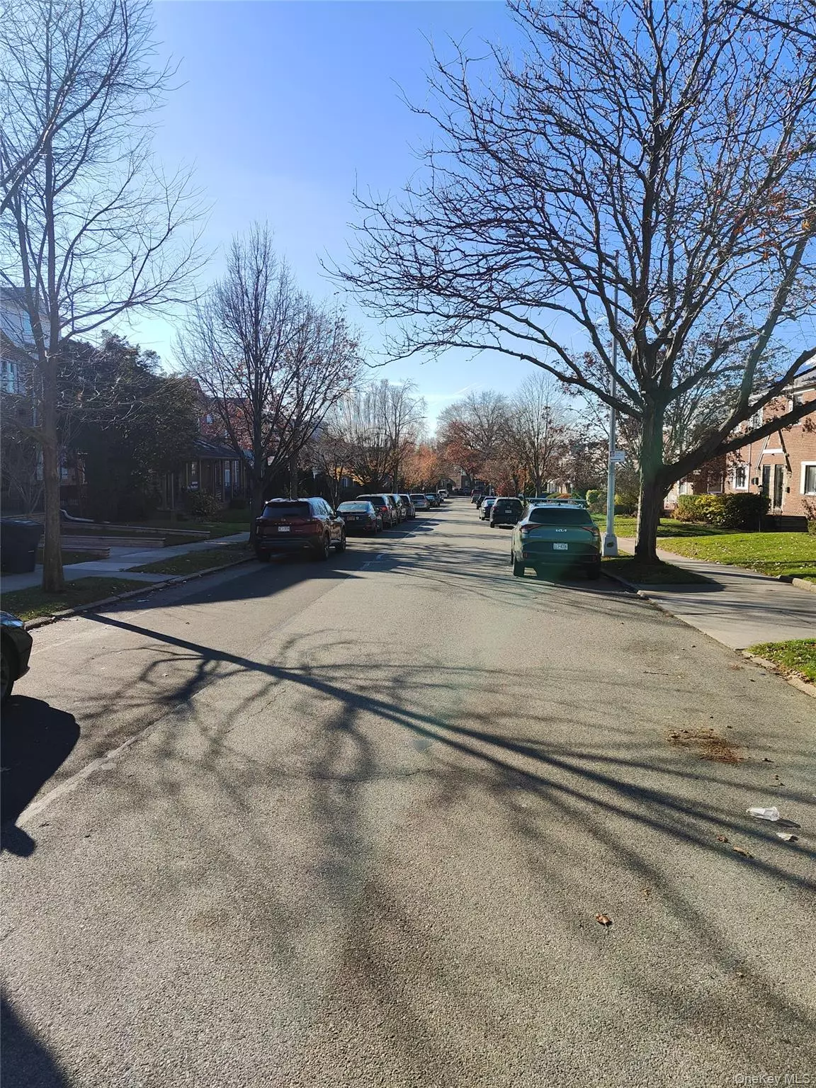 Kew Garden Hills, NY 11367,13759 71st AVE