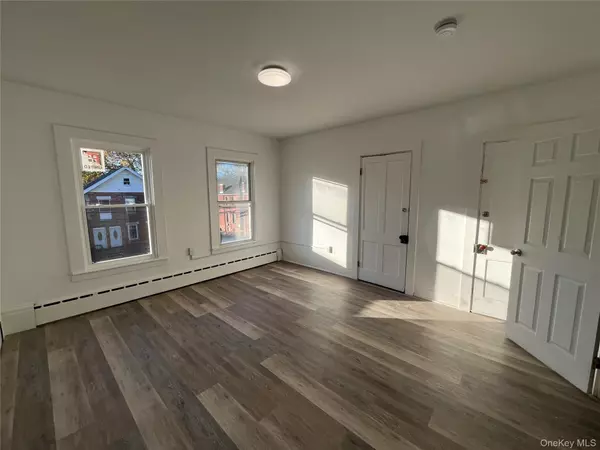 Poughkeepsie, NY 12601,191 N Hamilton ST #2