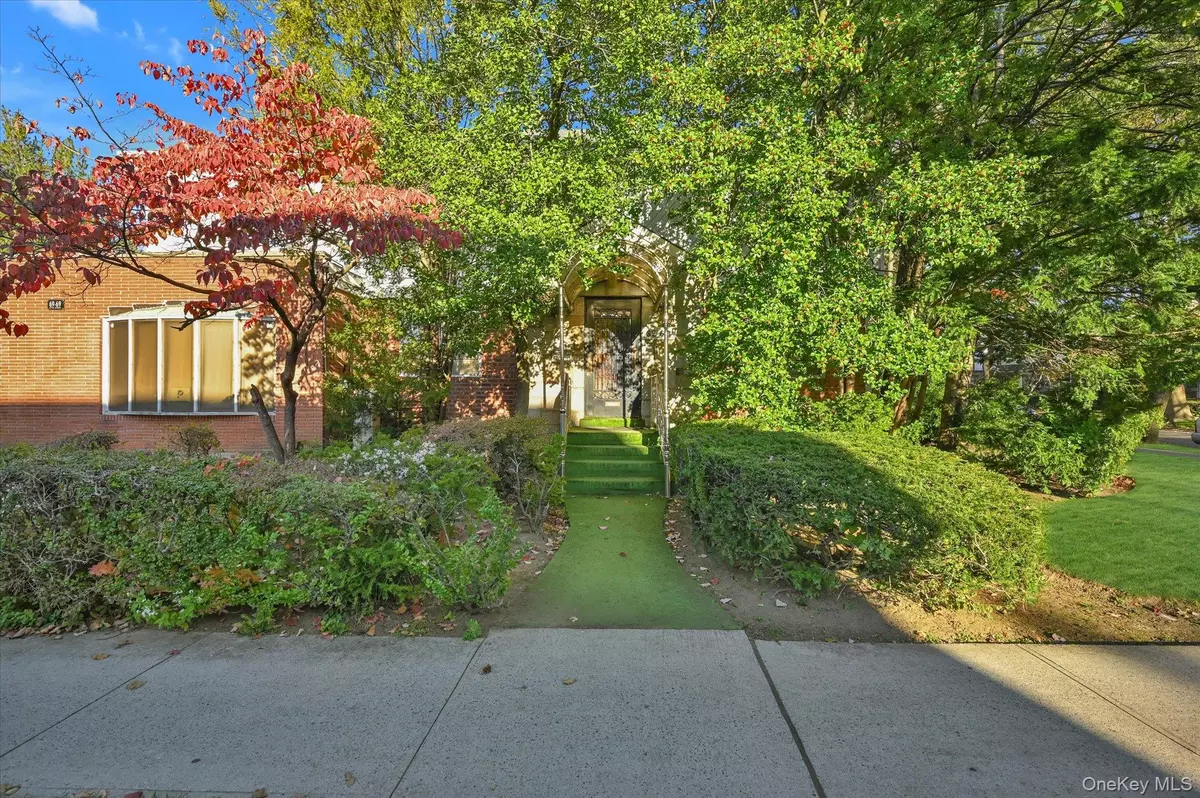 Kew Garden Hills, NY 11367,147-01 70th AVE