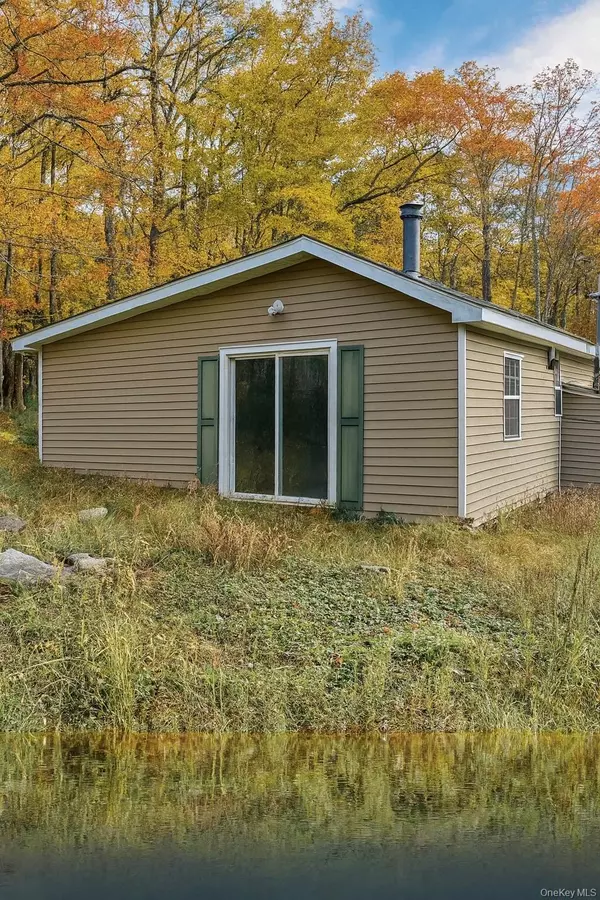 Wurtsboro, NY 12790,23 Cider Press RD