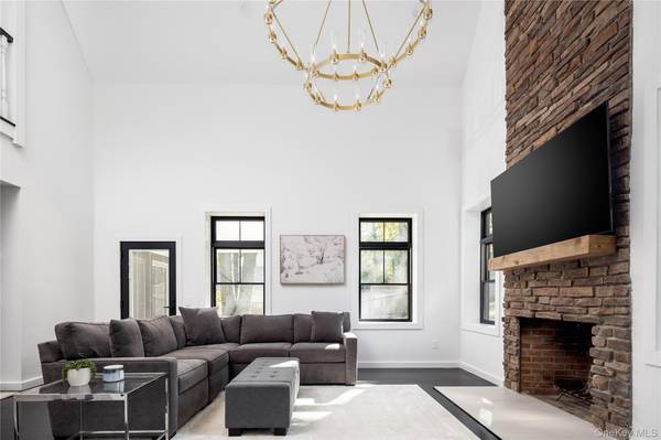 Cutchogue, NY 11935,480 Eastwood DR