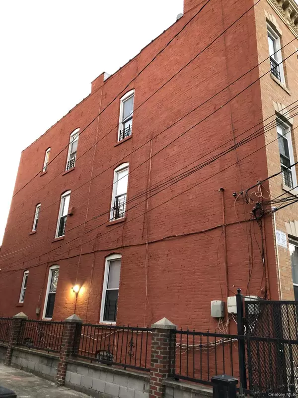 Bronx, NY 10467,764 E 213th ST