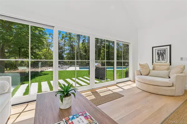 East Quogue, NY 11942,16 Walker CT