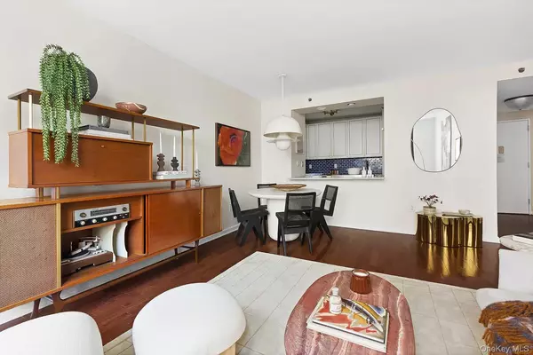 New York (manhattan), NY 10002,199 Bowery #0