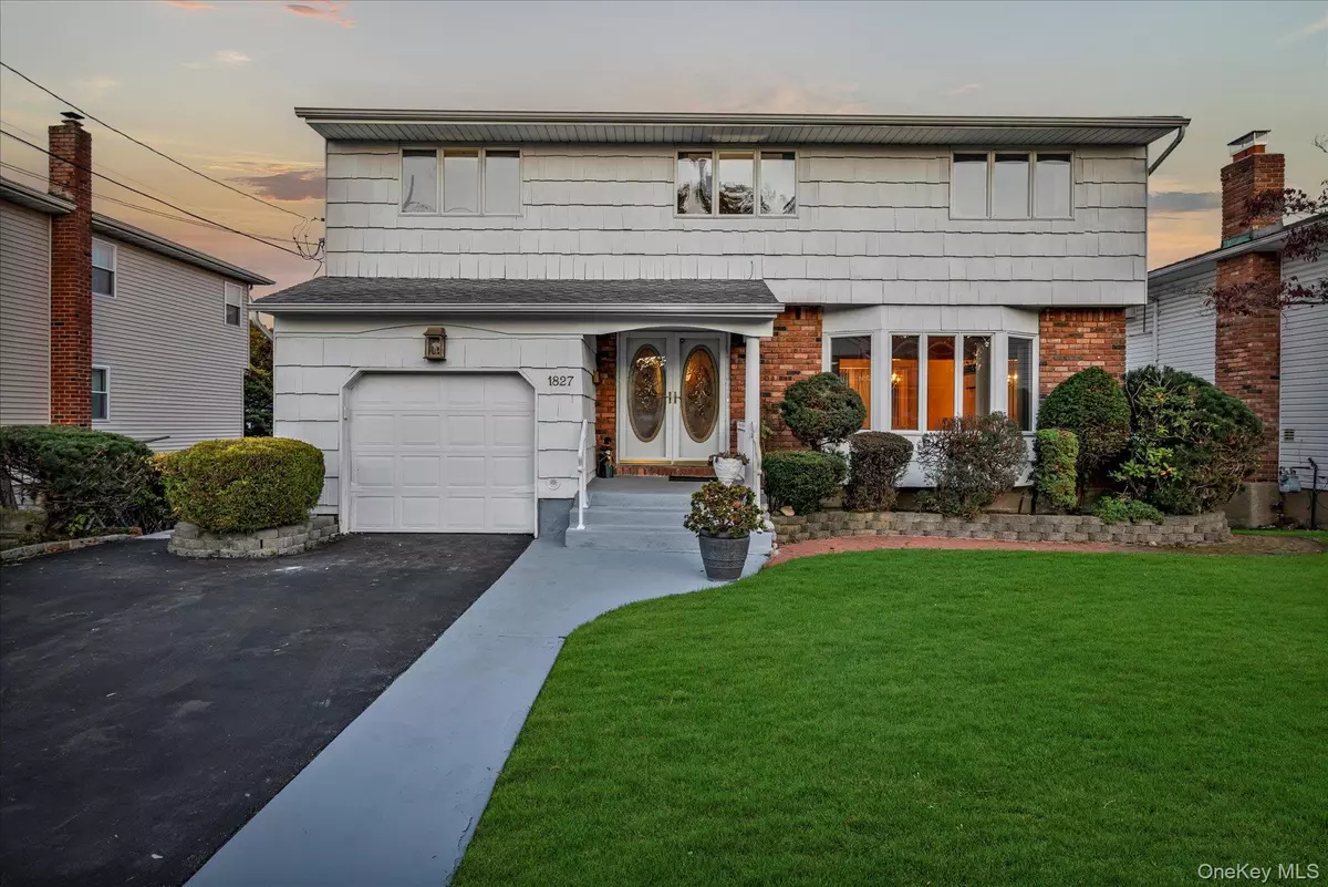 North Bellmore, NY 11710,1827 Jefferson AVE