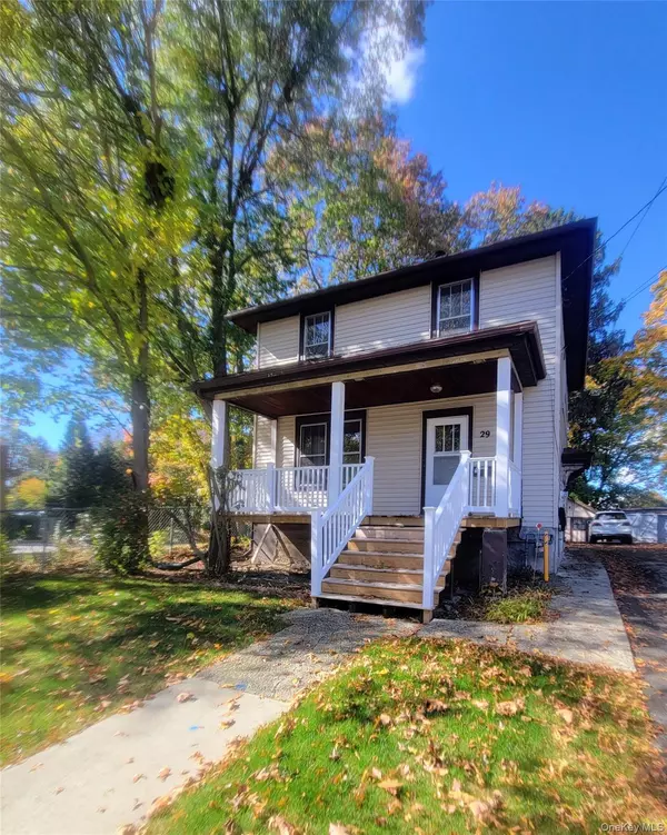 Poughkeepsie, NY 12603,29 Lewis AVE