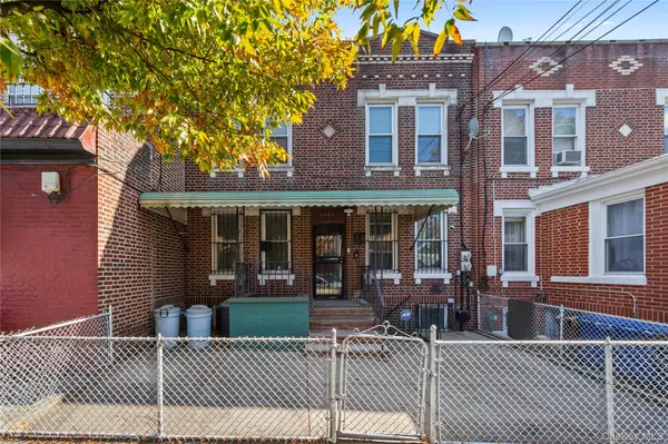 3005 48th ST, Astoria, NY 11103