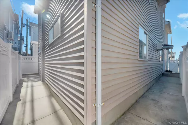 Long Beach, NY 11561,28 Michigan ST