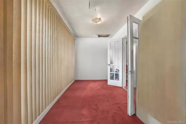 Cambria Heights, NY 11411,11640 221st ST