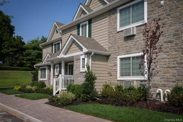 123 Cassa LOOP #123, Holtsville, NY 11742