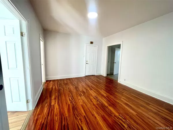 Woodside, NY 11377,5160 48th ST #2