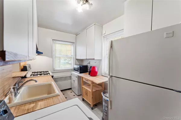 Little Neck, NY 11362,251-29 61st AVE ##2-719