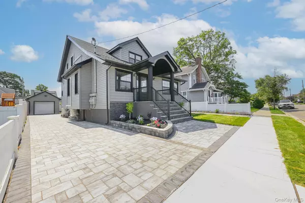 Valley Stream, NY 11581,108 Bismark AVE