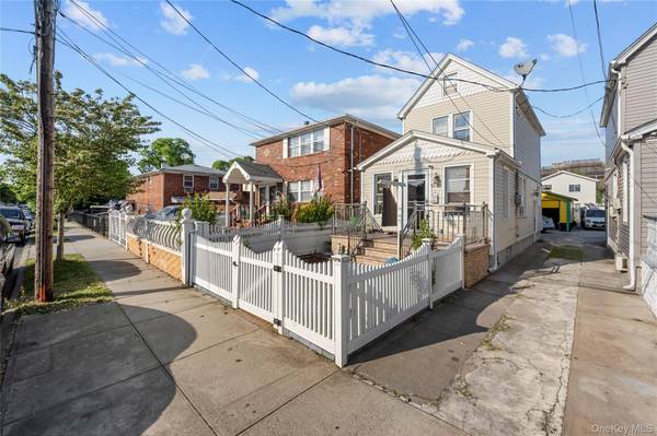 Richmond Hill S., NY 11420,115-15 127 ST