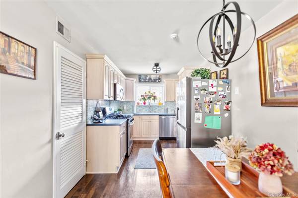 Middle Island, NY 11953,93 Gauguin CT #93