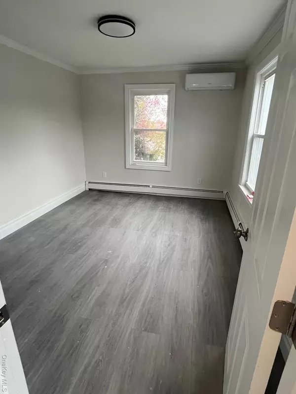 Port Jefferson Station, NY 11776,201 Hallock AVE