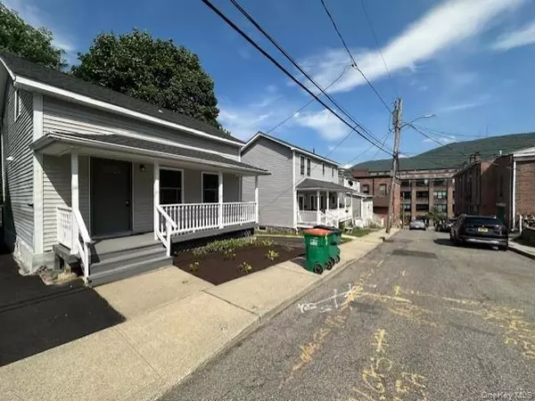 Beacon, NY 12508,11 North ST