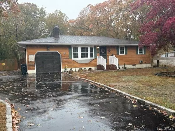 186 Jamaica AVE, Medford, NY 11763