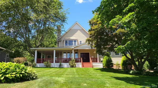 60 Haviland LN, White Plains, NY 10605