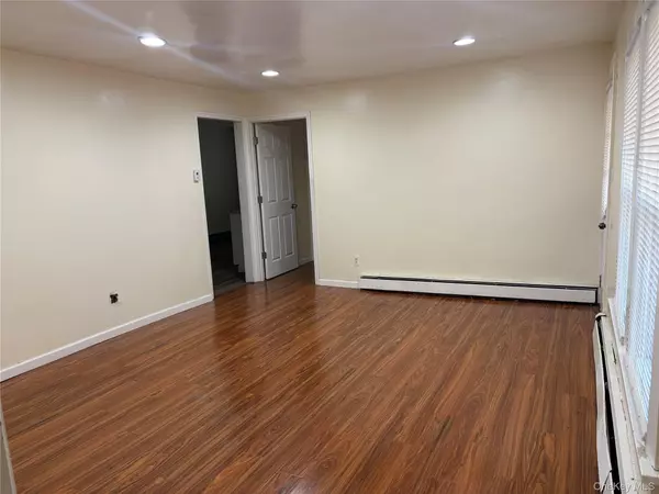 Bloomingburg, NY 12721,11 Old Turnpike RD