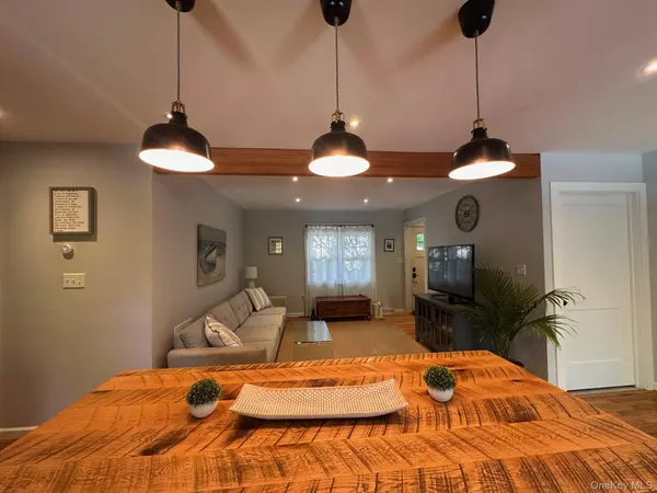 Saugerties, NY 12477,49 George Saile