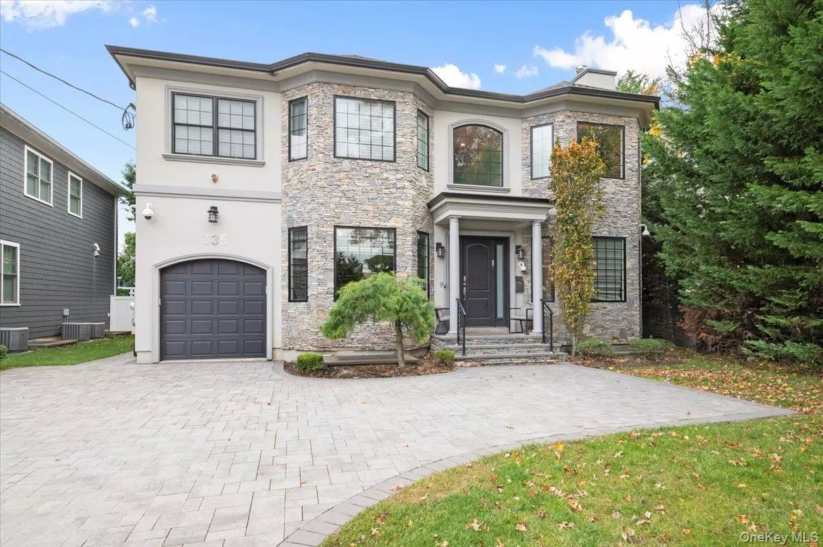 Cedarhurst, NY 11516,335 Summit AVE