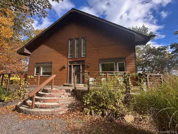 Saugerties, NY 12477,54 Deak Lane