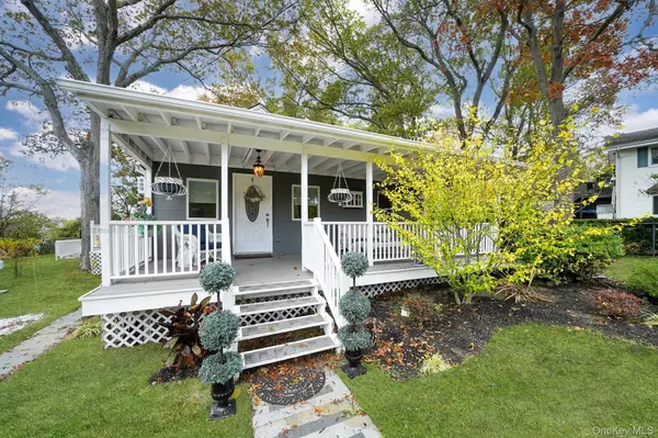 Smithtown, NY 11787,10 Siracusa BLVD