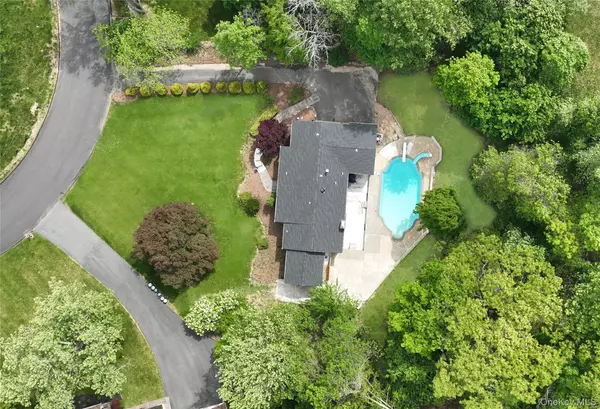 7 Charlotte DR, Spring Valley, NY 10977